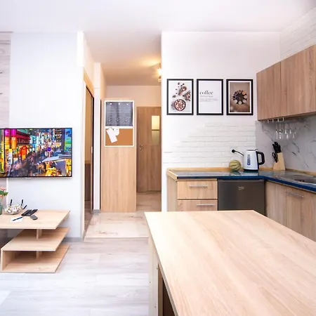 Maya's Flats 17 - Nadmotlawie *