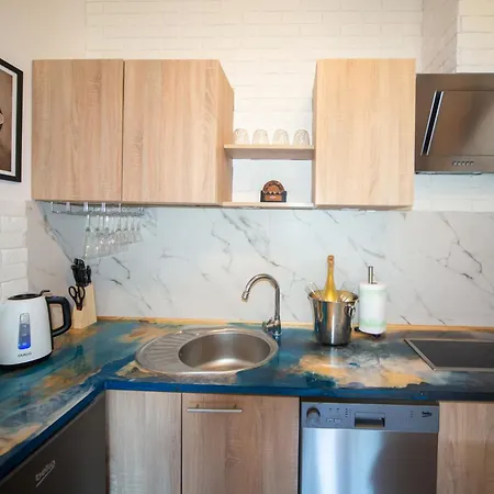 Maya's Flats & 17 - Maya's Flats &