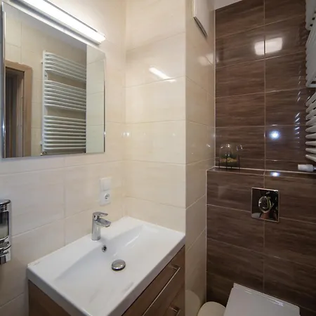 Maya's Flats 17 - Nadmotlawie Apartment *
