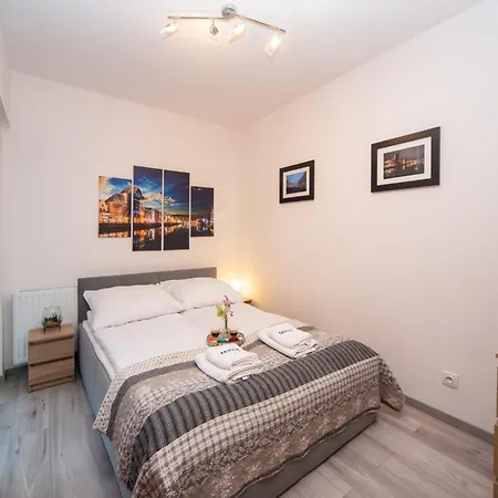 Maya's Flats & 17 - Maya's Flats & Apartment *