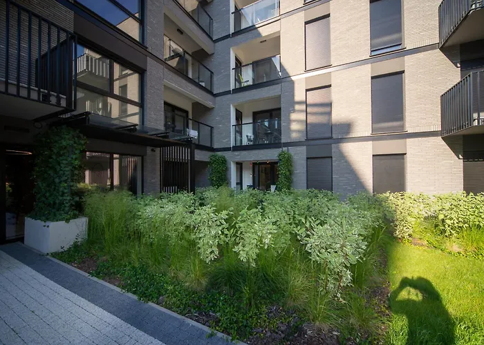 Maya's Flats & 17 - Maya's Flats &